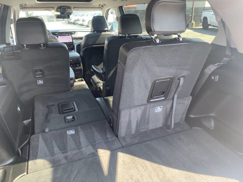 Used 2023 Jeep Grand Cherokee L Limited w/ Luxury Tech Group II image 30