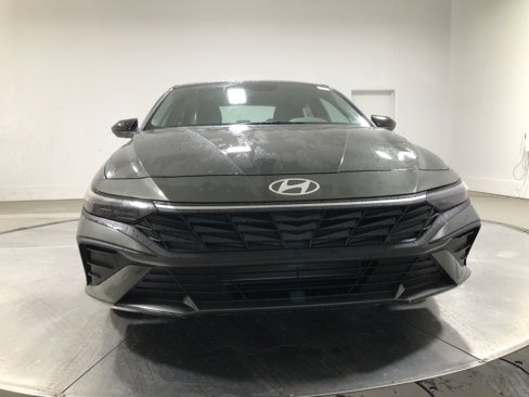 New 2025 Hyundai Elantra Sport image 2