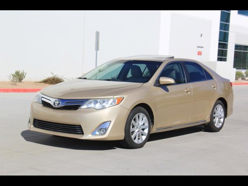 Used 2012 Toyota Camry XLE image 1
