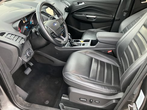 Used 2019 Ford Escape SEL image 13
