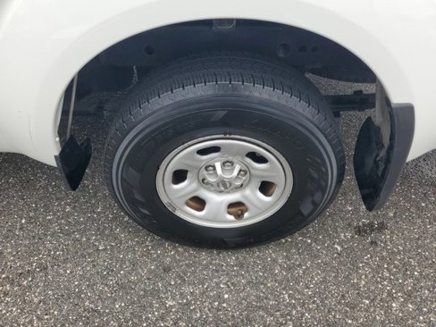 Used 2019 Nissan Frontier S image 6