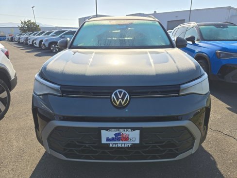 New 2025 Volkswagen Taos S image 9
