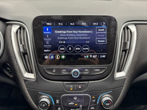 Used 2022 Chevrolet Malibu RS image 27