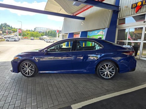 Used 2023 Toyota Camry XLE w/ Cold Weather Package image 8