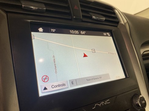 Used 2019 Ford Fusion SEL image 21