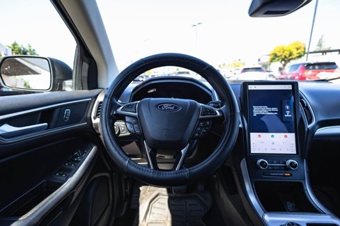Used 2022 Ford Edge SEL image 21