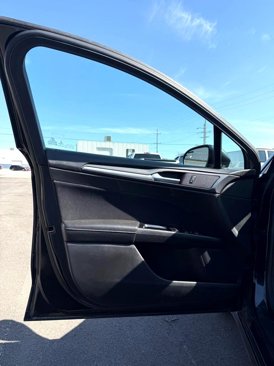 Used 2014 Ford Fusion SE image 12