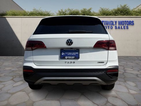 Used 2022 Volkswagen Taos S image 4