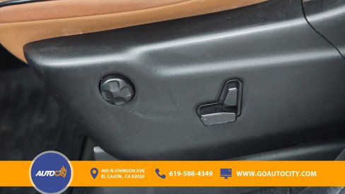 Used 2013 Jeep Grand Cherokee Overland image 16