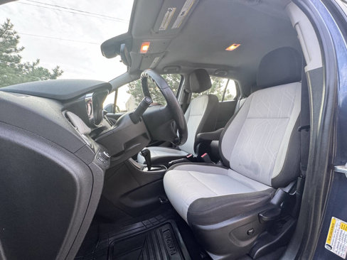 Used 2019 Chevrolet Trax LT image 10
