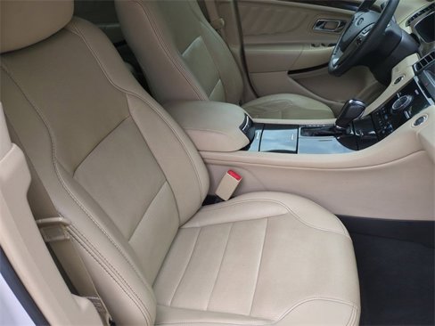 Used 2019 Ford Taurus Limited image 27