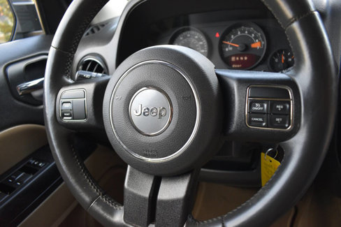 Used 2014 Jeep Patriot Latitude w/ Sun/Sound Group image 26