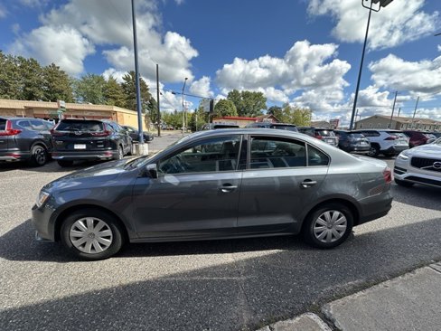 Used 2016 Volkswagen Jetta S image 4
