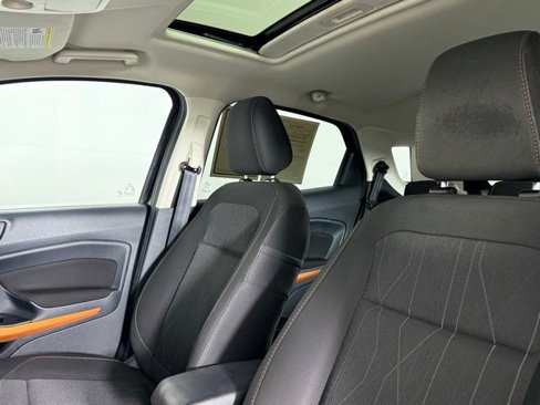 Used 2021 Ford EcoSport SE w/ SE Convenience Package image 5