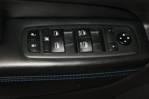 Used 2020 Jeep Grand Cherokee Laredo image 12