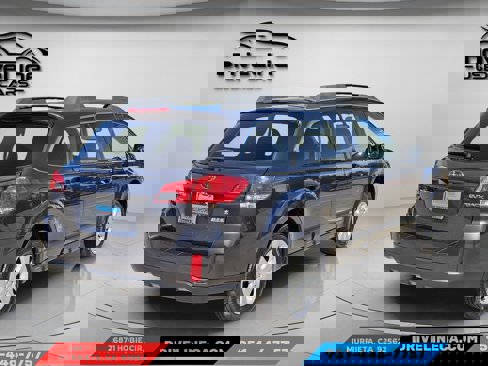 Used 2011 Subaru Outback 2.5i Premium image 2