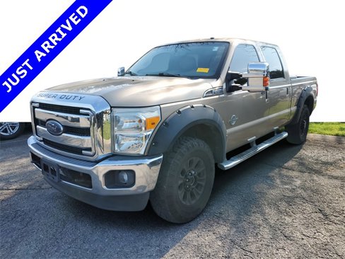Used 2014 Ford F250 Lariat w/ Lariat Interior Package image 2