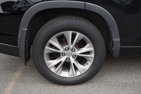 Used 2014 Toyota Highlander XLE image 14