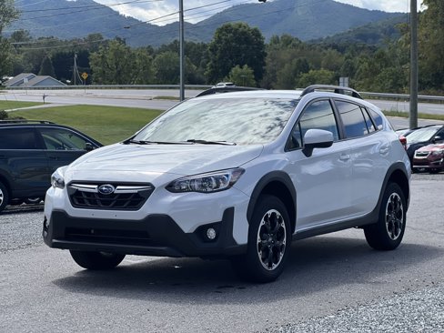Used 2022 Subaru Crosstrek 2.0i Premium image 6