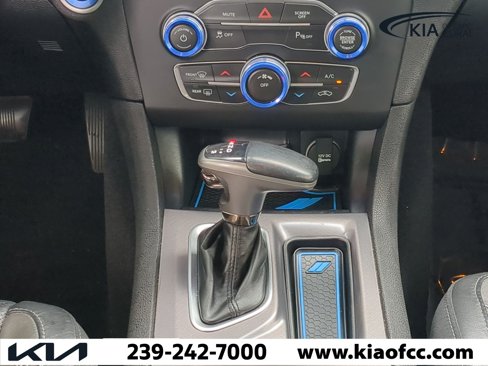 Used 2020 Dodge Charger SXT w/ Leather Interior Group image 16