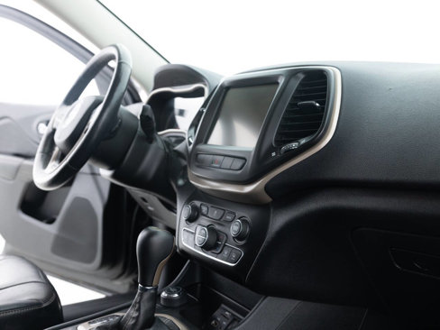 Used 2014 Jeep Cherokee Limited image 27