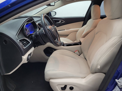 Used 2016 Chrysler 200 Limited w/ Convenience Group image 17