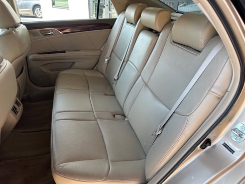 Used 2010 Toyota Avalon XL image 12