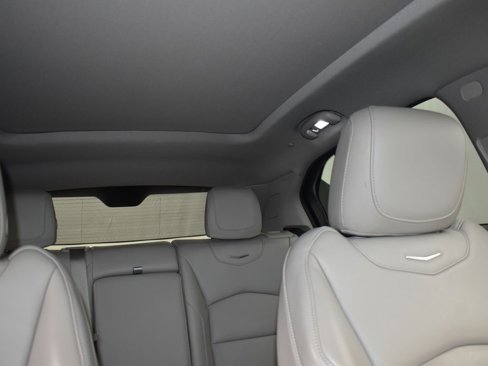 Used 2021 Cadillac XT4 Premium Luxury image 23