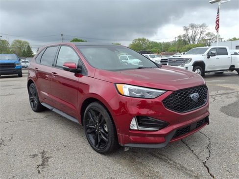 Used 2019 Ford Edge ST w/ Equipment Group 401A image 3