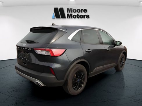 Used 2022 Ford Escape SE w/ Convenience Package image 3