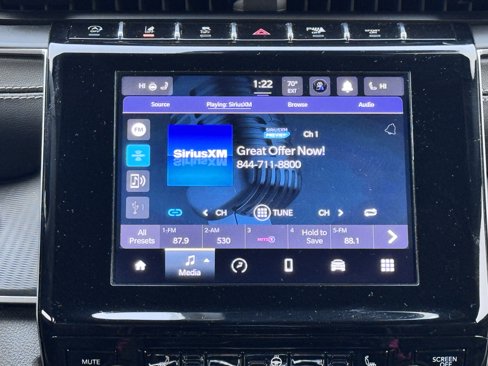 Used 2023 Jeep Grand Cherokee L Laredo image 27