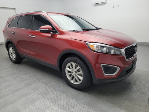 Used 2017 Kia Sorento LX w/ LX Convenience Package image 11