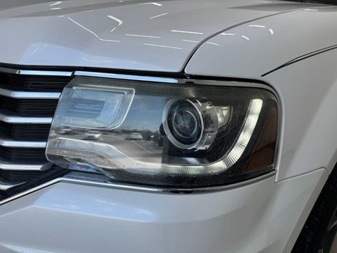 Used 2016 Lincoln Navigator Reserve image 31