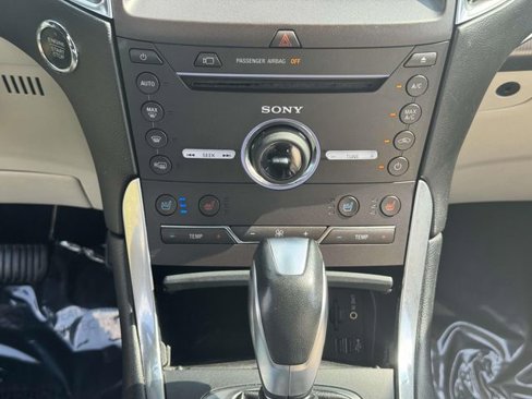 Used 2015 Ford Edge Titanium w/ Equipment Group 302A image 9