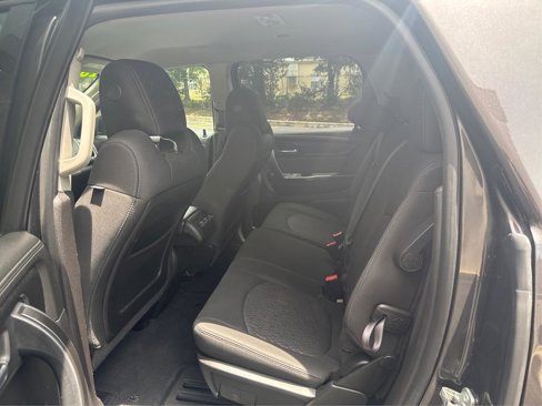 Used 2013 GMC Acadia SLE image 10