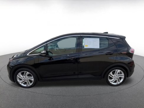 Used 2023 Chevrolet Bolt LT w/ Driver Confidence Package image 9
