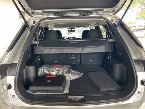 Used 2024 Mitsubishi Outlander ES image 27