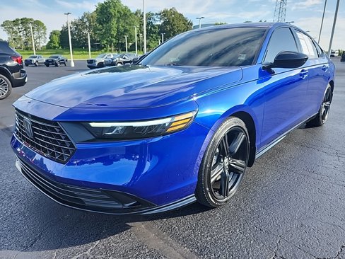 Used 2024 Honda Accord Sport image 7
