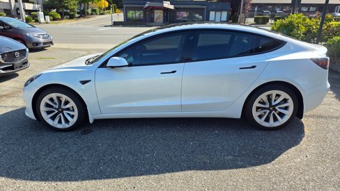 Used 2022 Tesla Model 3 Long Range image 8