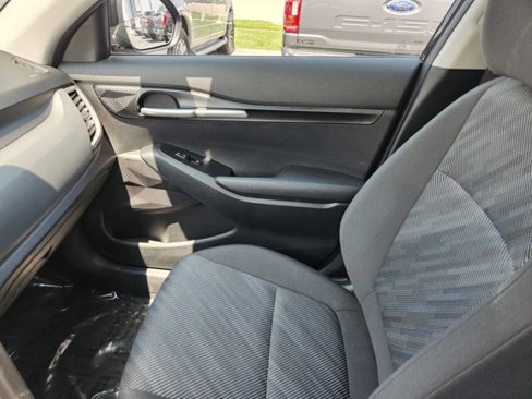 Used 2022 Kia Seltos LX image 14