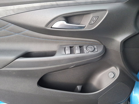 New 2025 Buick Envista Sport Touring w/ Convenience I Package image 11