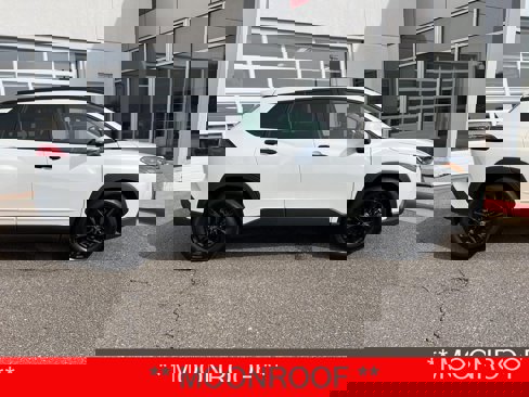 Certified 2022 Toyota Corolla Cross LE w/ Moonroof Package image 1