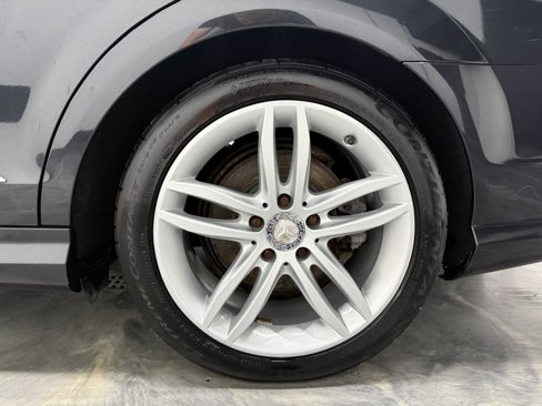 Used 2012 Mercedes-Benz C 300 Sport image 23