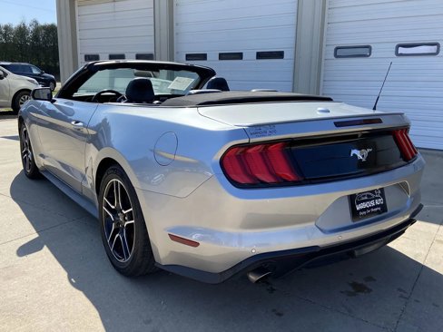 Used 2022 Ford Mustang Premium image 8