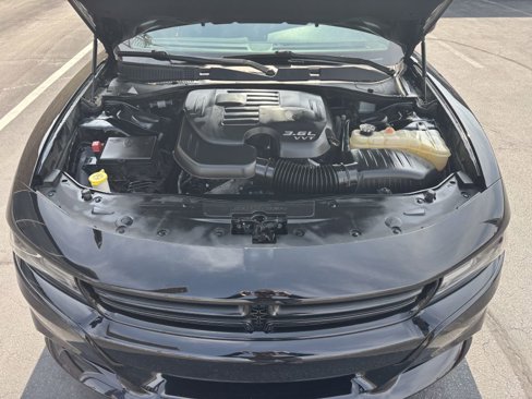 Used 2018 Dodge Charger GT image 15