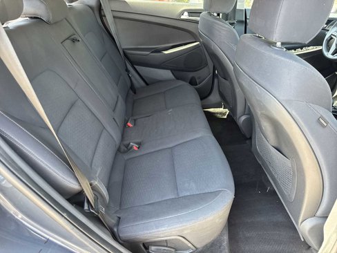 Used 2019 Hyundai Tucson SE image 17
