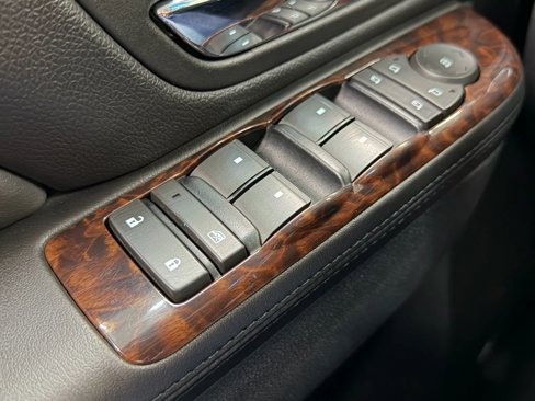 Used 2010 GMC Yukon Denali image 26