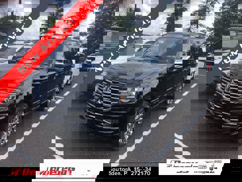 Used 2017 Lincoln Navigator Select image 1