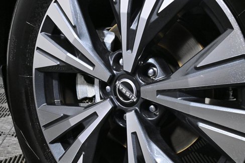 Certified 2023 Nissan Rogue SV image 32