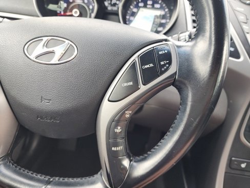 Used 2015 Hyundai Elantra Limited w/ Option Group 05 image 35